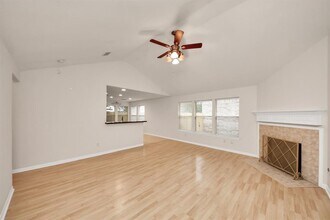 3211 Crestbridge Ln in Spring, TX - Building Photo - Building Photo