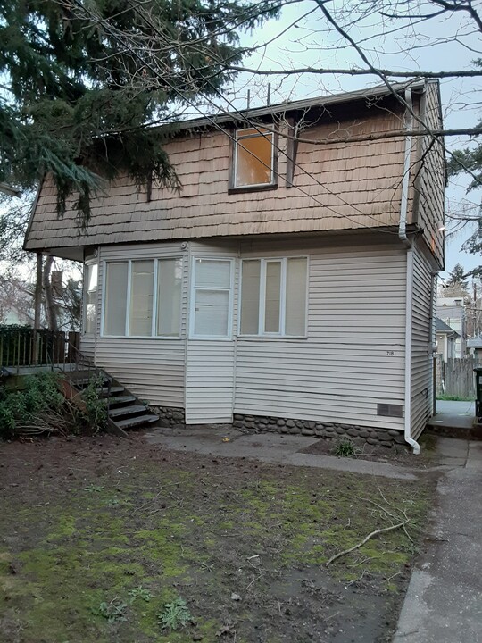 718 27th Ave in Seattle, WA - Building Photo