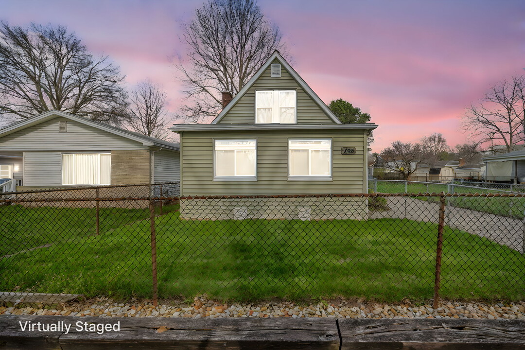 195 Stull Ave in Akron, OH - Building Photo