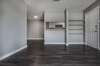 Eastmark Apartments in College Station, TX - Foto de edificio - Interior Photo