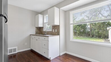1527 Merrill Ave in Lincoln Park, MI - Building Photo - Building Photo