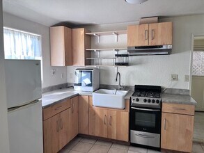 915 40th Ave in Santa Cruz, CA - Building Photo - Building Photo