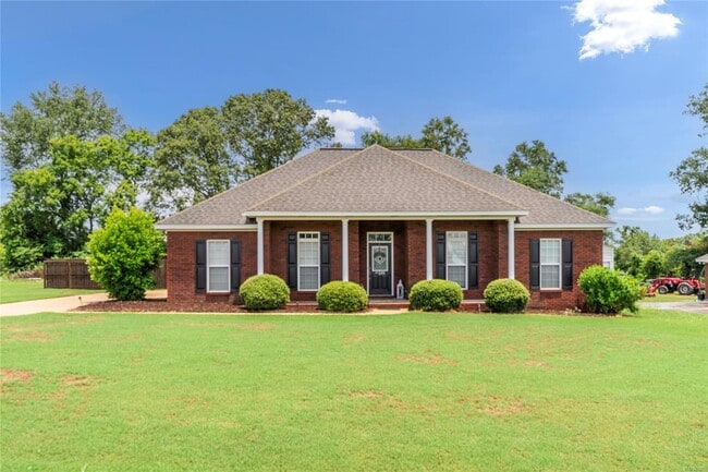 property at 109 Daffodil Ct