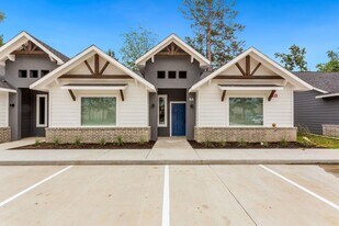 10317 Lake Rd in Houston, TX - Building Photo