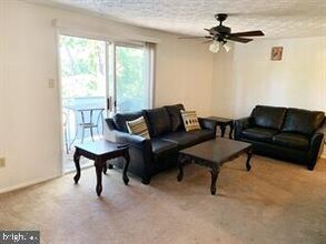 4420 Groombridge Way in Alexandria, VA - Building Photo - Building Photo