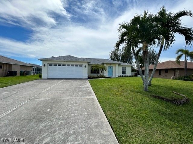 2712 SW 11th Pl in Cape Coral, FL - Building Photo - Building Photo