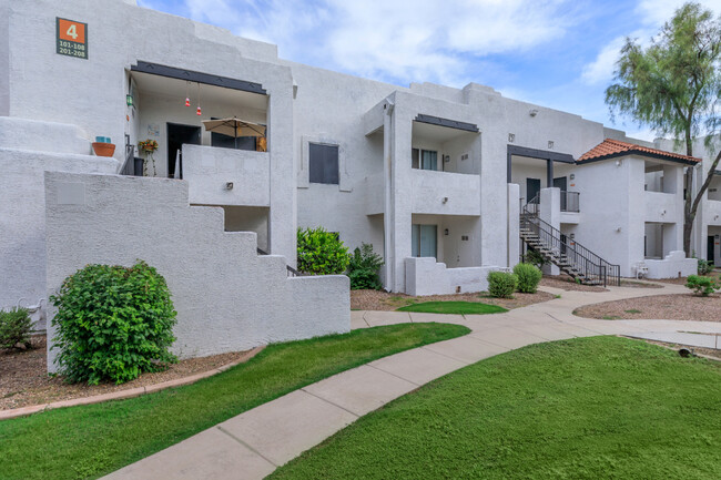 Residences at Palm Valley in Goodyear, AZ - Building Photo - Building Photo