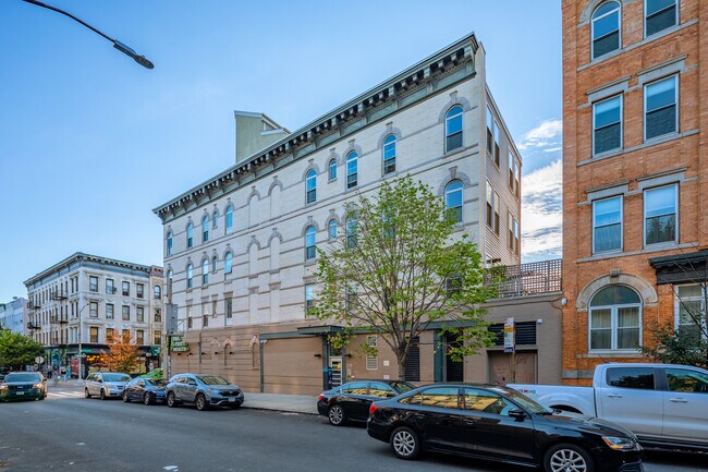 The Knick Bushwick in Brooklyn, NY - Building Photo - Building Photo