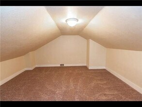 411 Sapphire Way in Pittsburgh, PA - Building Photo - Building Photo