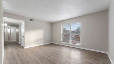 The Avenue in Fayetteville, AR - Foto de edificio - Building Photo