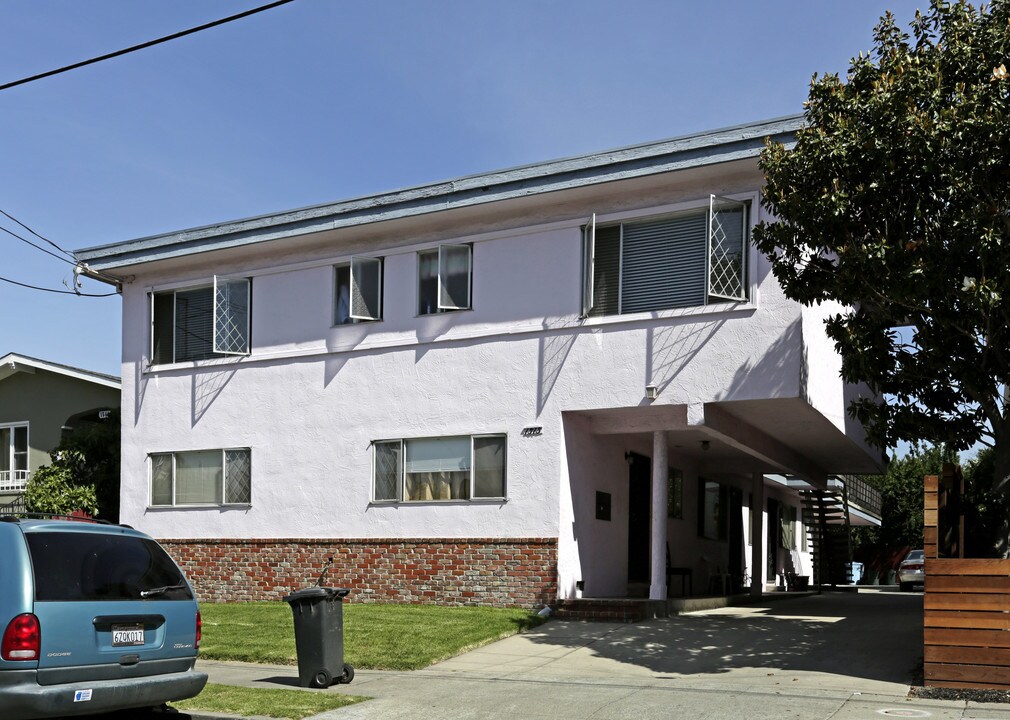 1515 Harmon St in Berkeley, CA - Foto de edificio