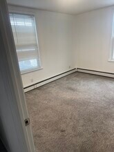 22 Saint Joseph St, Unit apt 2 in New Rochelle, NY - Foto de edificio - Building Photo