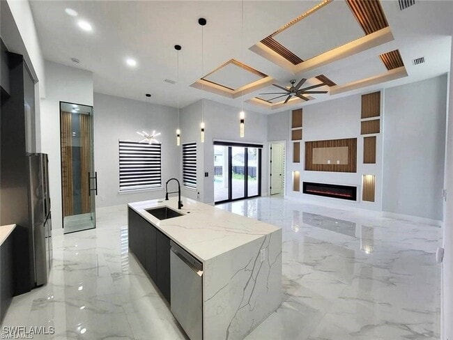 327 NE 9th Terrace
