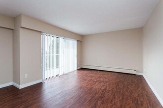 Daylin Manor Apartments in New Westminster, BC - Building Photo - Building Photo
