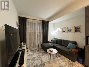 70 Annie Craig Dr in Toronto, ON - Building Photo - Building Photo