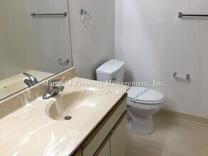221 Quail Run Ct in Del Rey Oaks, CA - Building Photo - Building Photo