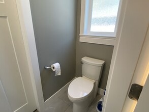 1801 Hallen Ave in Nanaimo, BC - Building Photo - Building Photo