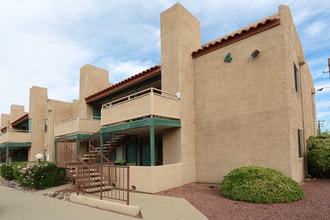 BROADMOOR in Tucson, AZ - Building Photo - Building Photo