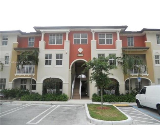 11401 NW 89th St in Doral, FL - Building Photo - Building Photo