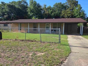 1540 Wilimar Pl in Pensacola, FL - Building Photo - Building Photo