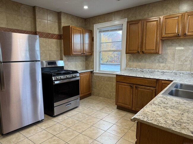 1503 State St in New Haven, CT - Building Photo - Building Photo