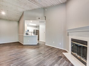Rancho Mirage in Irving, TX - Building Photo - Building Photo