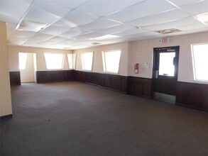 202 N Mechanic St in El Campo, TX - Building Photo - Building Photo