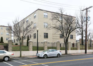 948 Eastern Ave NE in Washington, DC - Building Photo - Building Photo