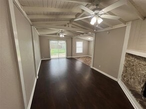 2442 SE 14th St in Grand Prairie, TX - Building Photo - Building Photo