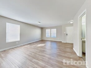 1210 Willow Bridge Ct in Charlotte, NC - Foto de edificio - Building Photo