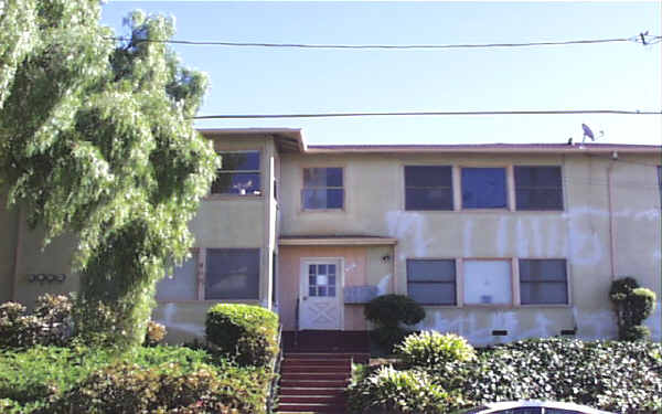 102 N Kalorama St in Ventura, CA - Building Photo - Building Photo