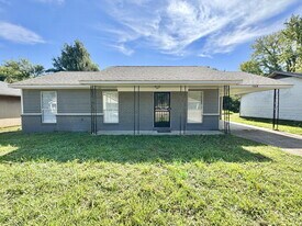 5168 Corkwood Dr in Memphis, TN - Building Photo