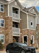 1881 S Dunkirk St in Aurora, CO - Building Photo