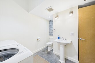 28 Bayley St in Pawtucket, RI - Building Photo - Building Photo