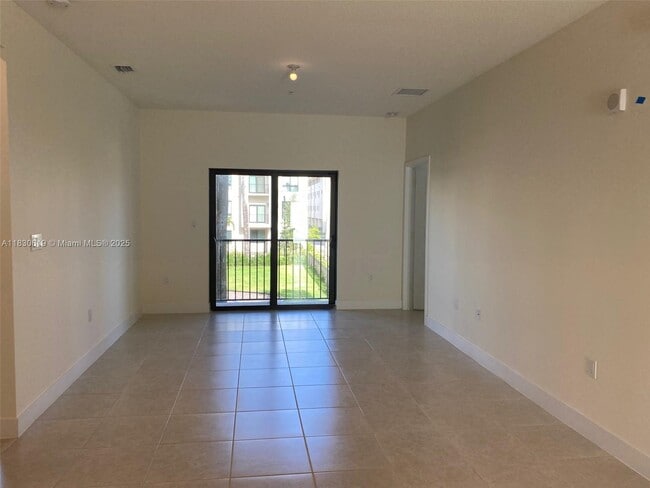 4636 NW 84th Ave in Doral, FL - Building Photo - Building Photo