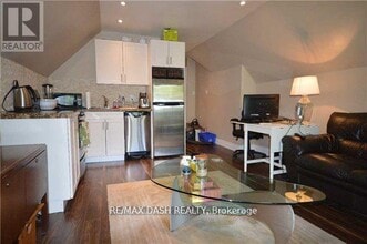 141 Admiral Rd in Toronto, ON - Building Photo - Building Photo