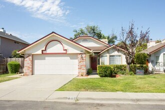 767 Raven Dr in Vacaville, CA - Foto de edificio - Building Photo