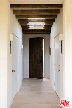 4228 Los Nietos Dr in Los Angeles, CA - Building Photo - Building Photo