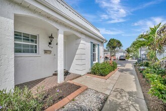 9819 Hernando Ct in Bradenton, FL - Building Photo - Building Photo