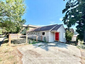 2859 NW 56th St in Seattle, WA - Building Photo