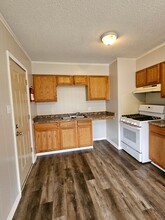 1605 Lewis Ave in Gulfport, MS - Building Photo - Building Photo