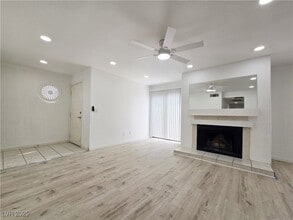 2972 Juniper Hills Blvd, Unit 203 in Las Vegas, NV - Building Photo - Building Photo