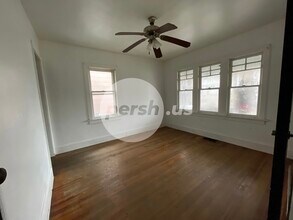 980 W William St in Decatur, IL - Building Photo - Building Photo