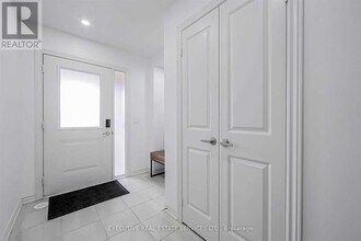 50 Edinburgh Dr in Brampton, ON - Building Photo - Building Photo