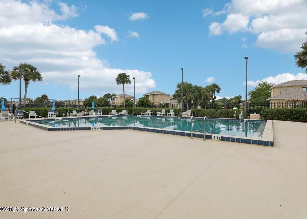 145 Sheafe Ave NE in Palm Bay, FL - Building Photo