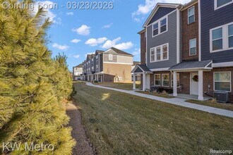 5931 Stella Dr in Troy, MI - Foto de edificio - Building Photo