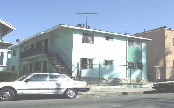 538 S St. Louis St in Los Angeles, CA - Building Photo