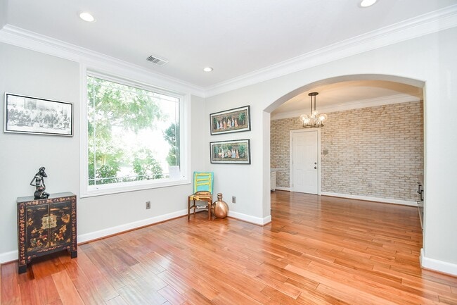 property at 7106 Habersham Ave