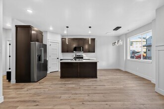 689 S Curlew Dr in Idaho Falls, ID - Building Photo - Building Photo