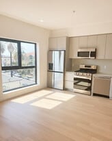 904 S New Hampshire Ave, Unit 504 in Los Angeles, CA - Building Photo